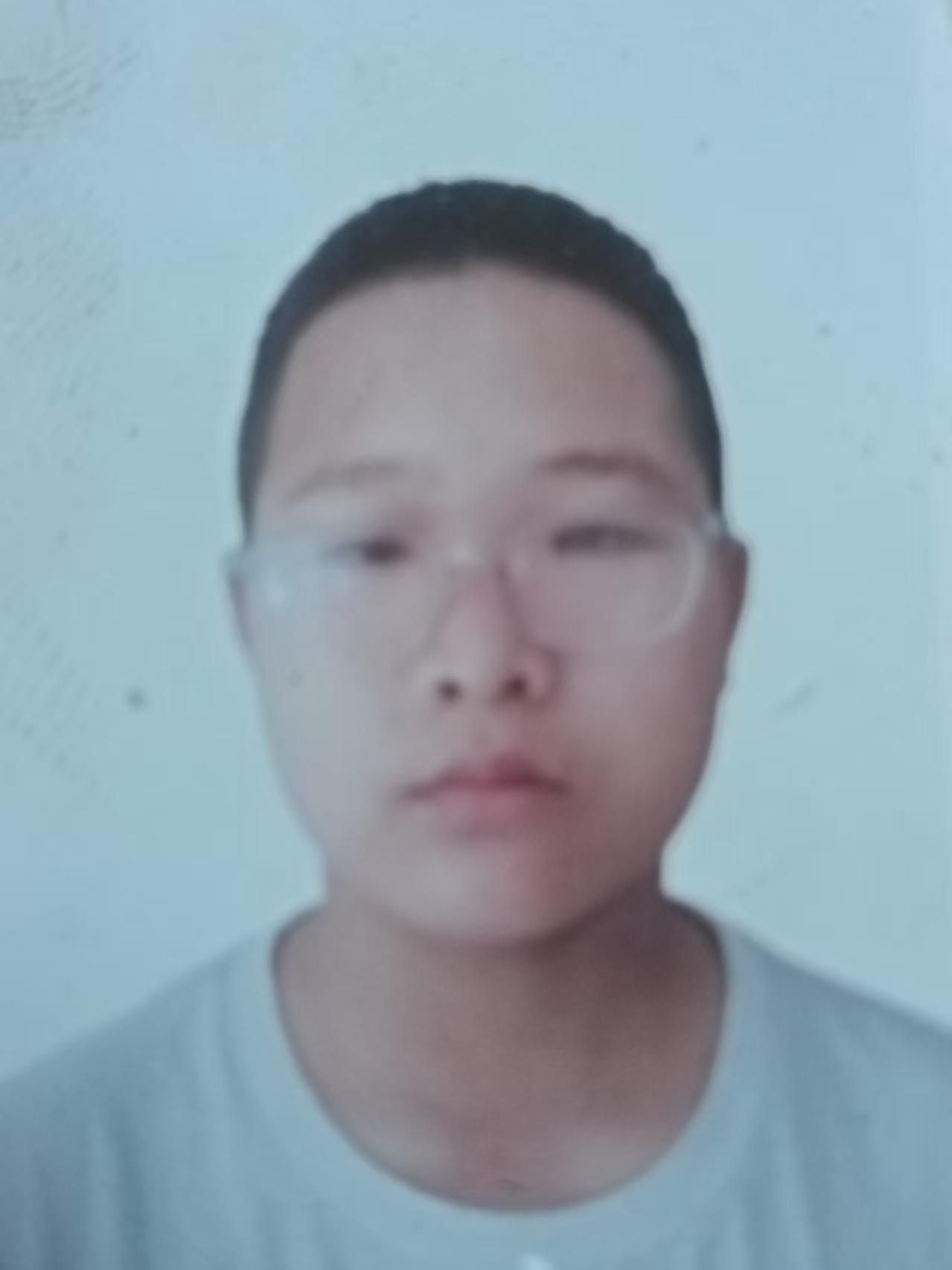 王炜越